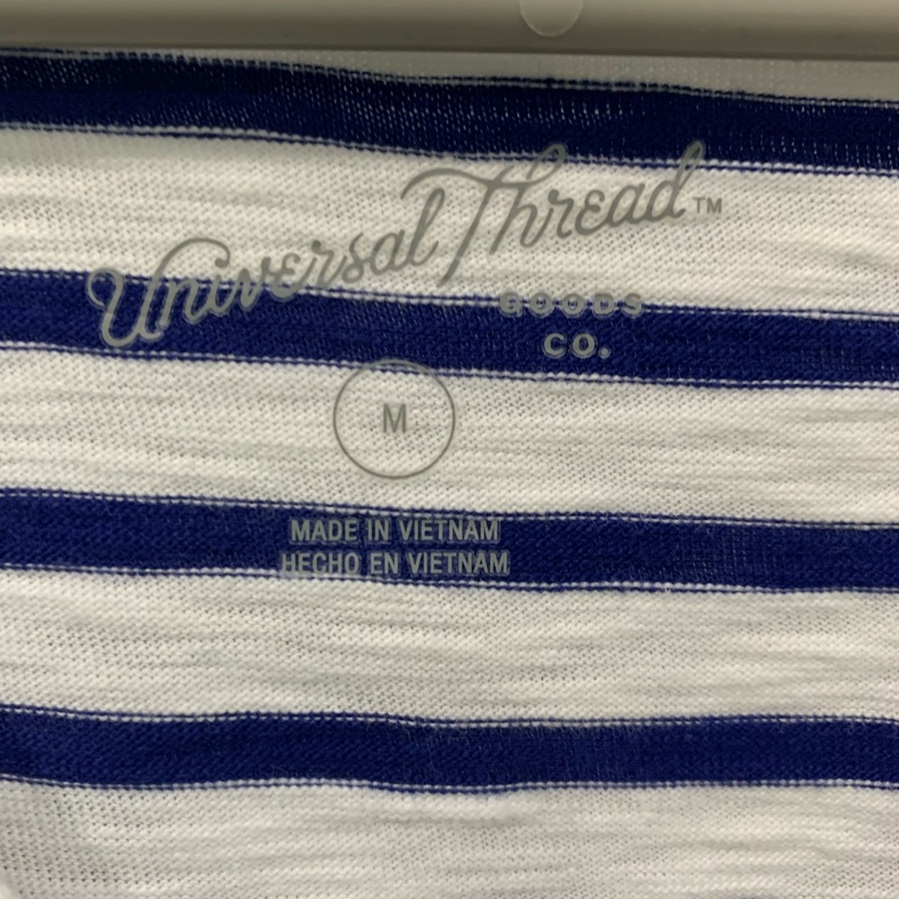 Universal threads, v-neck, blue and white striped, t-shirt dress!!!